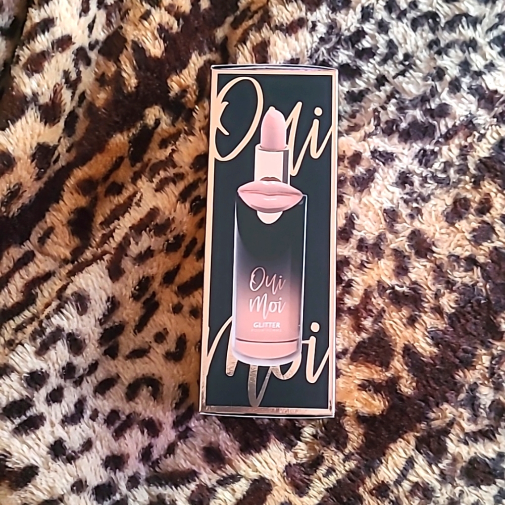 Sweet Smelling Perfume